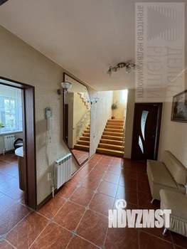 Коттедж 160м², 2-этажный, участок 6 сот.  