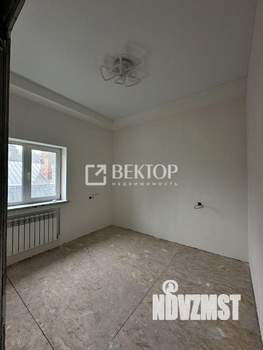 Дом 190м², 3-этажный, участок 4 сот.  
