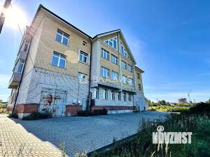 Таунхаус 1300м², 3-этажный, участок 14 сот.  