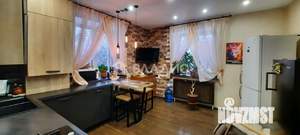 Дом 260м&sup2;, 3-этажный, участок 8 сот.  