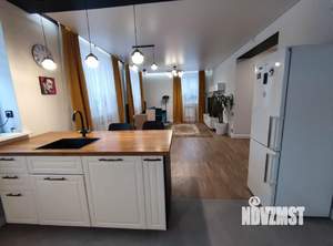 Коттедж 200м², 3-этажный, участок 4 сот.  