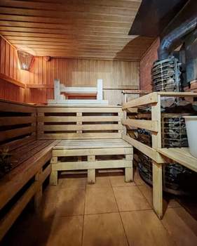 Дом 240м², 2-этажный, участок 9 сот.  