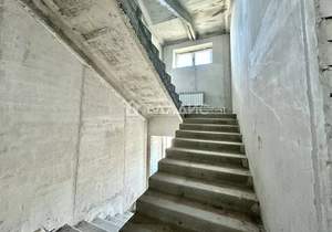 Дом 1300м², 3-этажный, участок 14 сот.  