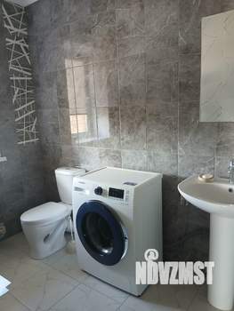 Коттедж 250м², 3-этажный, участок 6 сот.  