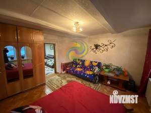 Дом 180м&sup2;, 2-этажный, участок 8 сот.  