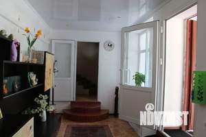 Коттедж 320м², 3-этажный, участок 5 сот.  