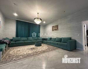 Дом 266м², 2-этажный, участок 6 сот.  