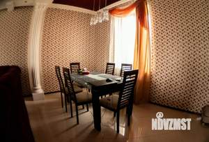 Коттедж 253м², 2-этажный, участок 4 сот.  
