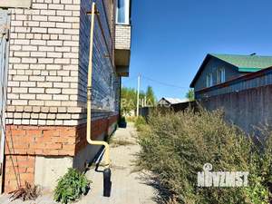 Таунхаус 1300м², 3-этажный, участок 14 сот.  