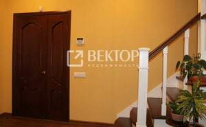 Дом 150м², 2-этажный, участок 6 сот.  