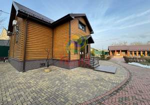 Дом 327м², 2-этажный, участок 20 сот.  