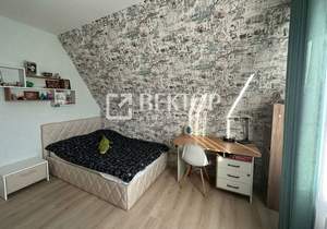 Дом 243м², 2-этажный, участок 8 сот.  