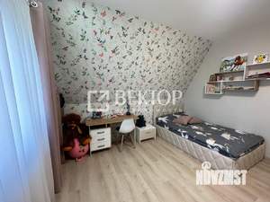 Дом 243м², 2-этажный, участок 8 сот.  
