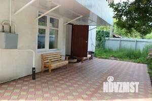 Коттедж 320м², 3-этажный, участок 5 сот.  