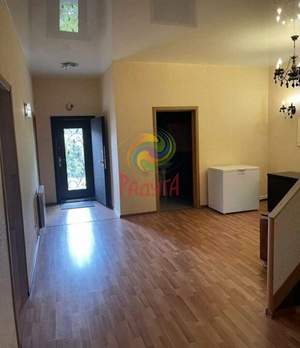 Дом 174м&sup2;, 2-этажный, участок 5 сот.  