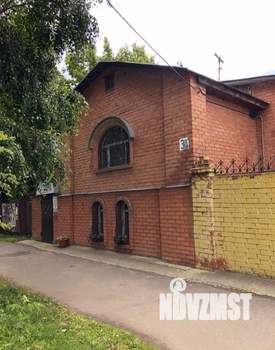 Коттедж 270м², 2-этажный, участок 10 сот.  