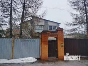 Дом 286м², 3-этажный, участок 7 сот.  