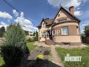 Коттедж 261м², 2-этажный, участок 7 сот.  