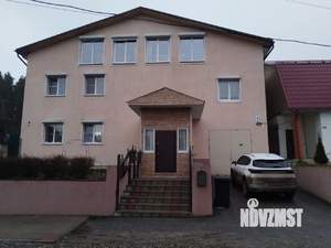 Коттедж 250м², 3-этажный, участок 5 сот.  