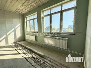 Таунхаус 1300м², 3-этажный, участок 14 сот.  
