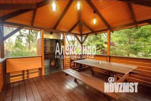 Коттедж 203м², 2-этажный, участок 15 сот.  