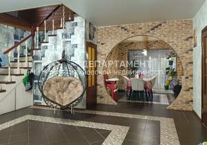 Дом 140м², 2-этажный, участок 6 сот.  