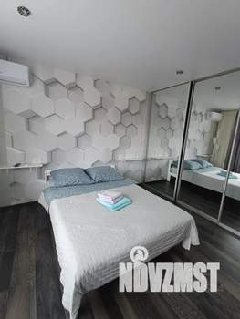 1-к квартира, посуточно, 38м2, 5/5 этаж