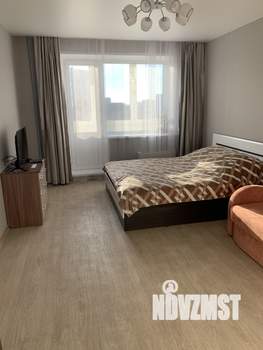 1-к квартира, посуточно, 39м2, 8/10 этаж