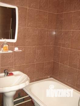 Студия квартира, на длительный срок, 30м2, 1/5 этаж