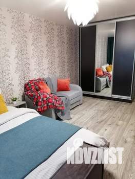 1-к квартира, посуточно, 42м2, 1/10 этаж