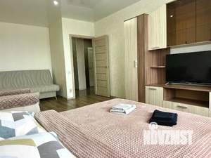 1-к квартира, посуточно, 50м2, 1/1 этаж