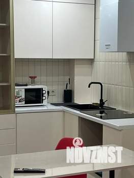 1-к квартира, посуточно, 57м2, 3/10 этаж