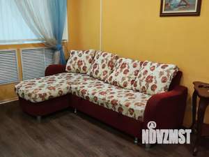 Студия квартира, посуточно, 30м2, 1/4 этаж