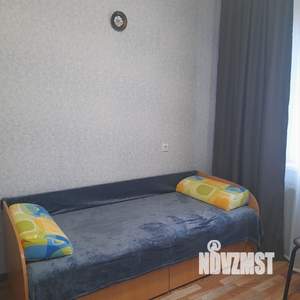 1-к квартира, посуточно, 38м2, 7/10 этаж