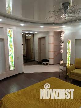 1-к квартира, посуточно, 65м2, 4/10 этаж