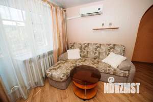 2-к квартира, посуточно, 47м2, 1/1 этаж