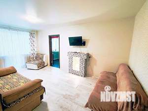 2-к квартира, посуточно, 47м2, 1/1 этаж