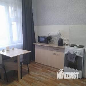 1-к квартира, посуточно, 38м2, 7/10 этаж