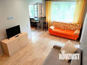 2-к квартира, посуточно, 47м2, 1/1 этаж