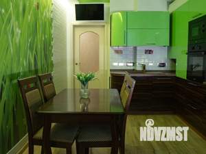 1-к квартира, посуточно, 56м2, 3/7 этаж