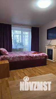 1-к квартира, посуточно, 42м2, 4/5 этаж