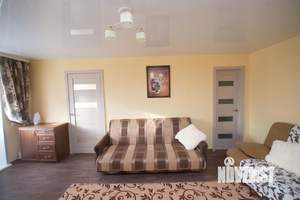 2-к квартира, посуточно, 45м2, 1/1 этаж