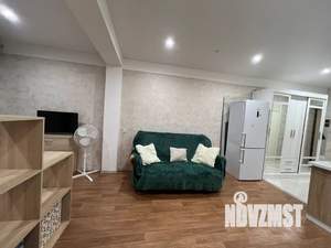 Студия квартира, посуточно, 30м2, 10/17 этаж