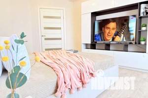 1-к квартира, посуточно, 46м2, 18/19 этаж