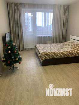1-к квартира, посуточно, 39м2, 8/10 этаж