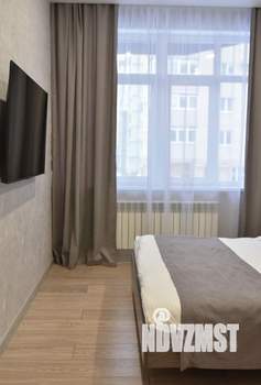 1-к квартира, посуточно, 43м2, 1/1 этаж