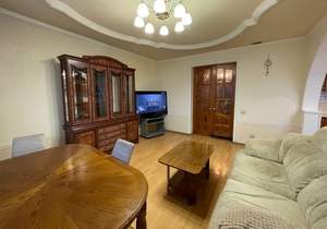 4-к квартира, на длительный срок, 140м2, 3/5 этаж