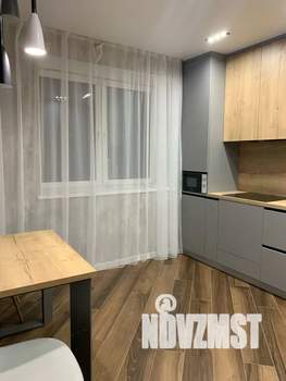 1-к квартира, посуточно, 37м2, 6/14 этаж