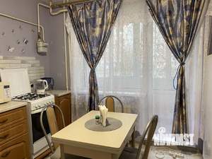 1-к квартира, посуточно, 42м2, 1/10 этаж