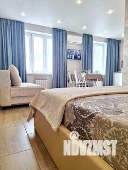 1-к квартира, посуточно, 35м2, 21/21 этаж